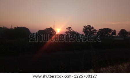 A beautiful picture of the rising sun nature