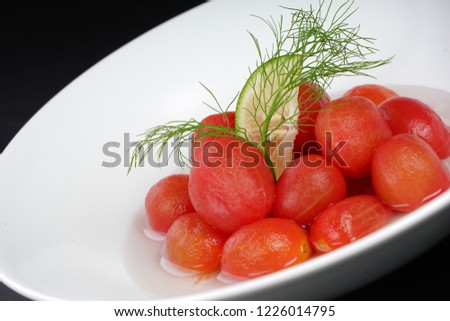 Sugared tomato cold dish