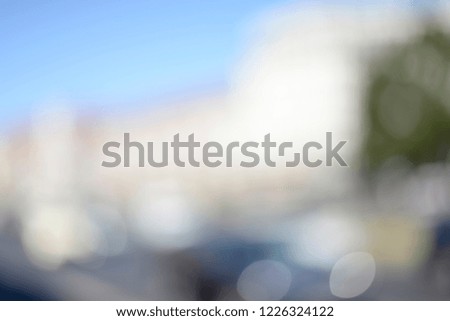 blurred background, city traffic