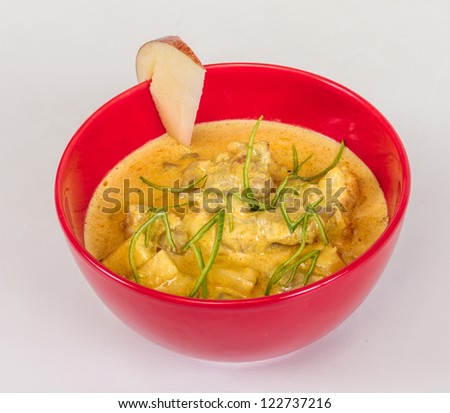 Yellow Curry Chicken (Massaman Curry Chicken)