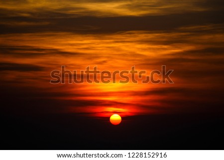 The sun image for text and background