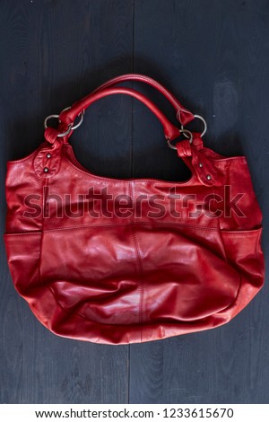 A studio photo of a ladies hand bag