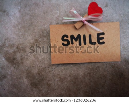 A smiling note to bright your day