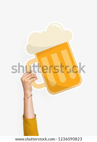 Man holding a beer mug cardboard