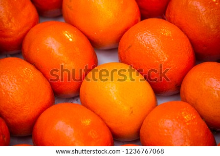 photography of oranges in market.
