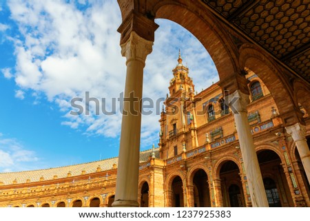 picture of the Palace at the Plaza de Espana in Seville, Spain