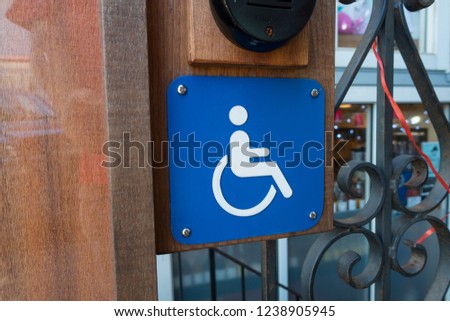 Wheel chair accessibility sign sysmbol 