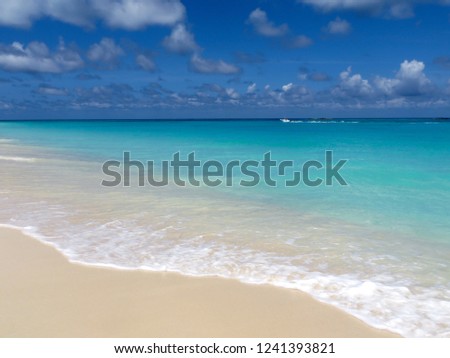 beach and ocean pictures of turquoise waters 