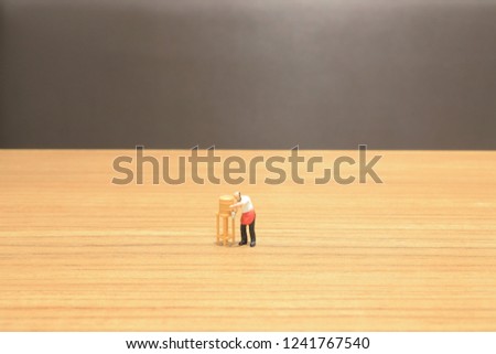 the mini of small bartender figure with drink