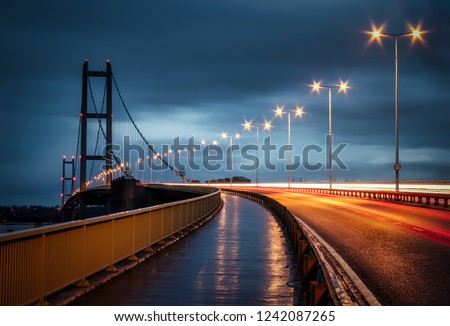 Humber Bridge, Dusk - Lightstream Royalty-Free Stock Photo #1242087265