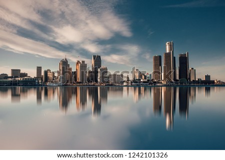 The skyline of Detroit viewed from ontario 