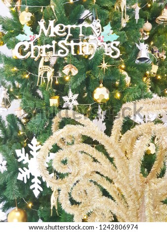 Picture with Christmas decoration theme