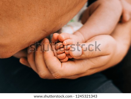 Picture of baby feet 