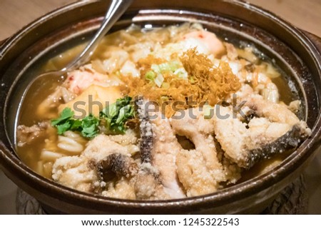 Taiwanese seafood hot pot