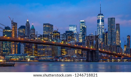 New York skyline and Brooklyn Bridge captured  from Brooklyn side early morning in late in november 2018