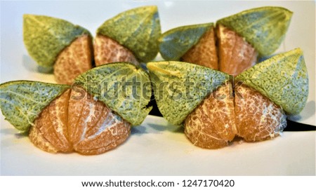 peeled orange fruits