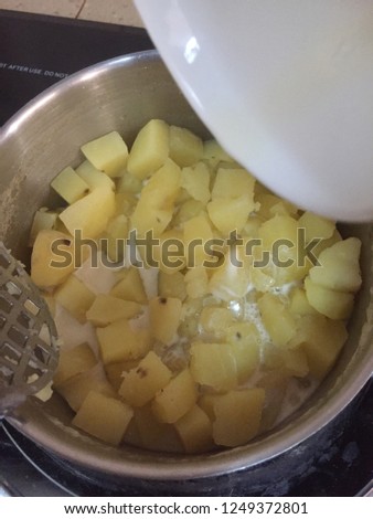 Process of making mashed potatoes