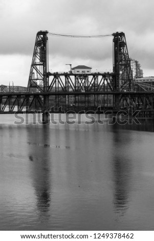 Portland Oregon’s Steel Bridge
