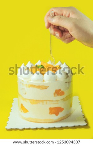 Shoot the cake against a solid background