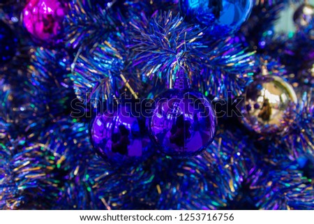 violet leaf christmas tree