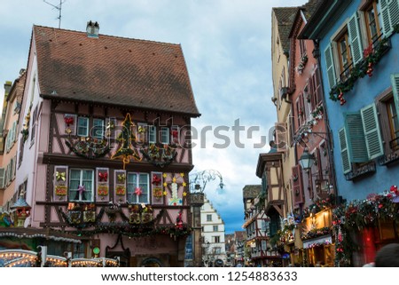 Christmas market in Colmar, the streets of the village