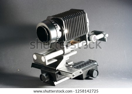 
In macro photography and photomicrography, a bellows device is very helpful and almost indispensable                              