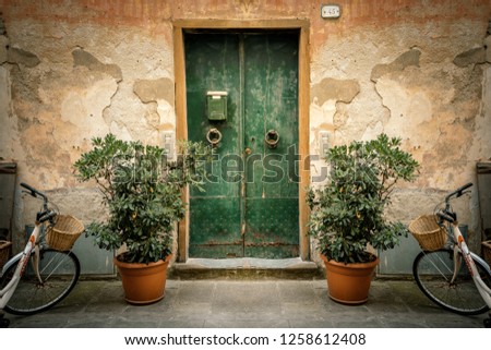 Vintage door symmetry