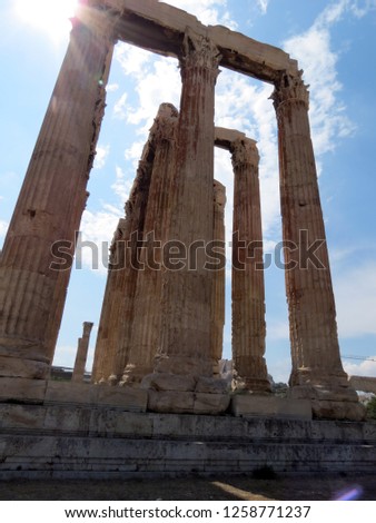 
Europe, Greece, Athens, view against the sun on the temple of Olympian Zeus
					