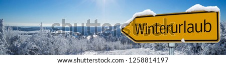 Winter sports sign arrow