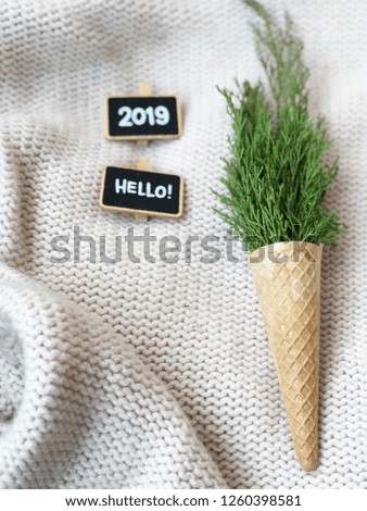cozy 2019 wallpaper with waffle cone