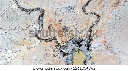 The two roads, tribute to Pollock, abstract photography of the deserts of Africa from the air,aerial view, abstract expressionism, contemporary photographic art, abstract naturalism,