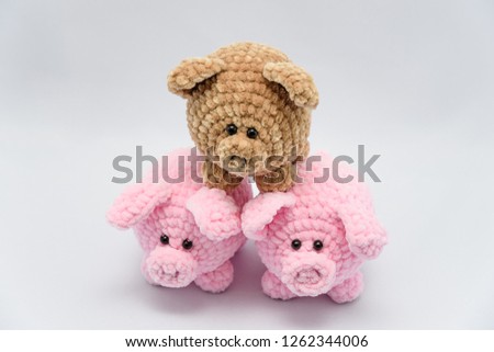 children's toy pig plush, soft toy pig on white background