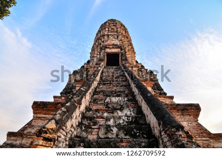 Old Thai Ruins, Ayutthaya,Beautiful photo picture taken in thailand, Southeast Asia