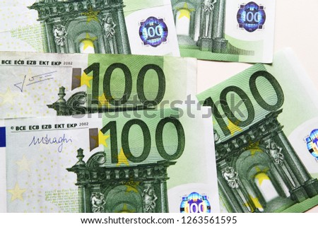 Hundred Euro banknotes / The second series of euro banknotes has been in circulation since 2013. The new banknotes have high technology security features