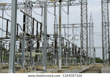 Electric insulator switchgear and electrical equipment - Image