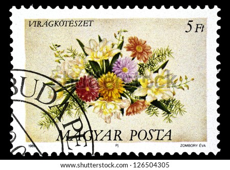 HUNGARY - CIRCA 1989: A stamp printed in Hungary, shows Dahlias and lilies, without inscriptions, from the series "Flower Arrangements", circa 1989