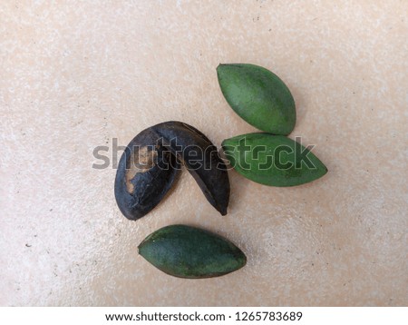 some kind of beans 