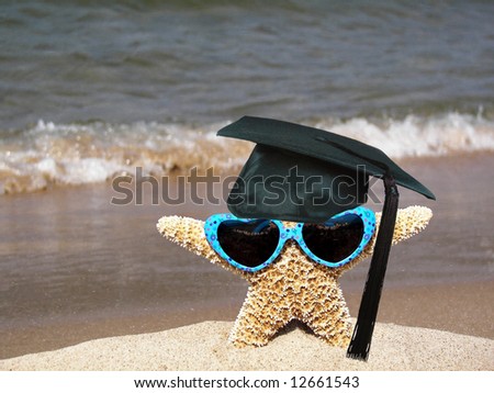 starfish wearing a grad hat