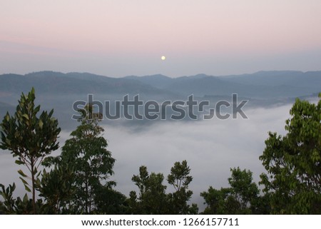 
Sea of ​​fog, Ayier Weng, Betong district, Yala province, the most beautiful mist of the southern region and the top beautiful of Thailand that can guarantee both air and full view