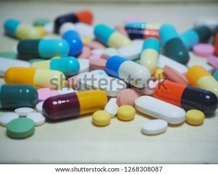 capsule pills and Pill type Many vibrant shapes are used in the treatment of diseases