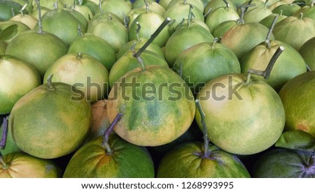 Green pomelo,are collected and ready for sale to customers for festivals or to be eaten only