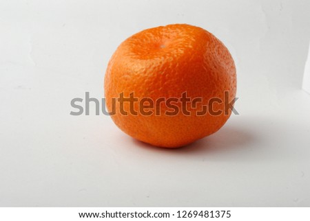 Orange fruit. Clipping path. - Image