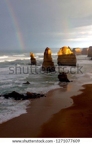 Twelve Apostles Marine National Park, Great Ocean Road, Victoria, Australia.