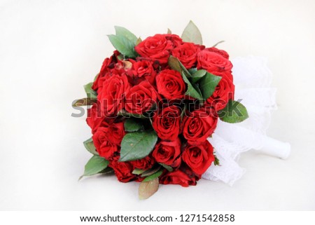 red rose hand bouquet for weddings