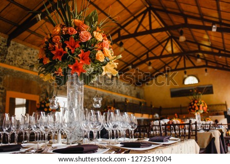 table setup, wedding guest table, reception layout in pantone living coral