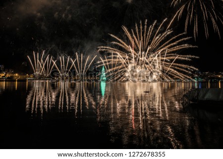 Burning of fires at the inauguration of the Christmas tree of the lagoon in Rio de Janeiro