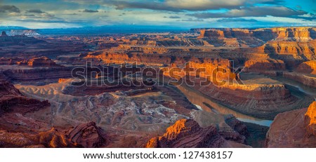 Sunrise from Dead Horse Point, Dead Horse Point State Park, Utah Royalty-Free Stock Photo #127438157