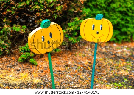 Pumpkin shape happy Halloween yard sign
