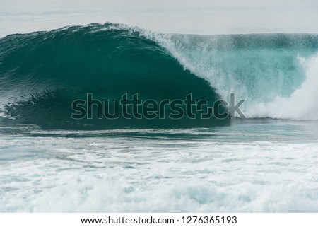 wave breaking in a beach, texture pathern background