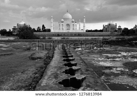 A view of the impressive Taj Mahal mausoleum complex in Agra, India. 